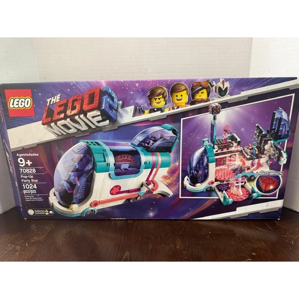 LEGO Movie 2 Pop-Up Party Bus 70828 Complete Set w/Minifigures & Box - No Manual
